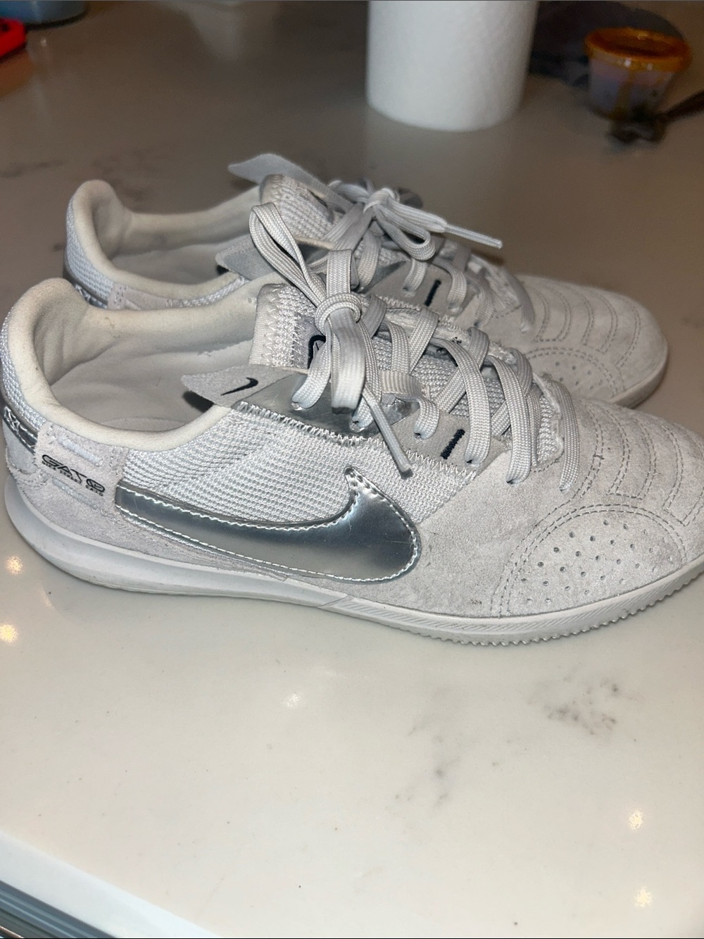 Nike Streetgato Youth Indoor Shoes- 

Brand: NIKE
SKU: NIKE-HM8757-001-1